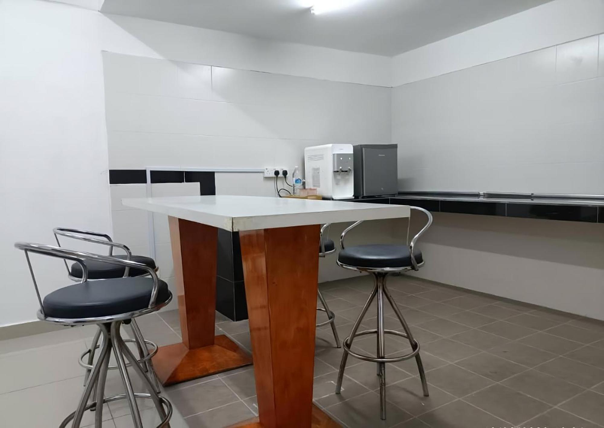 Homestay Studio Apartment Bentara Suite, Kompleks Mutiara Гуа-Мусанг Экстерьер фото